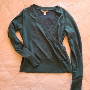 Athleta Recharge Wrap Sweatshirt Small